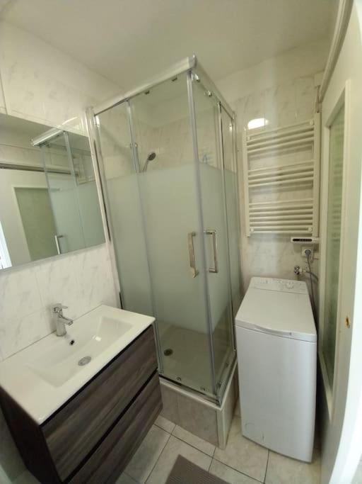 Appart 2/4 Pers Proche Centre Avec Balcon, Parking Narbonne Dış mekan fotoğraf